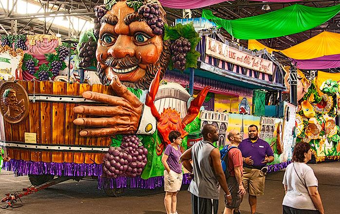 mardi gras world float