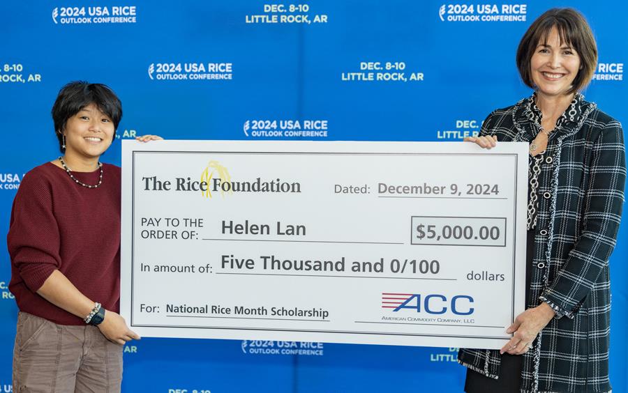 2024 NRM Grand Prize Winner Helen-Lan-& Nicole-Van-Vleck hold Big Check