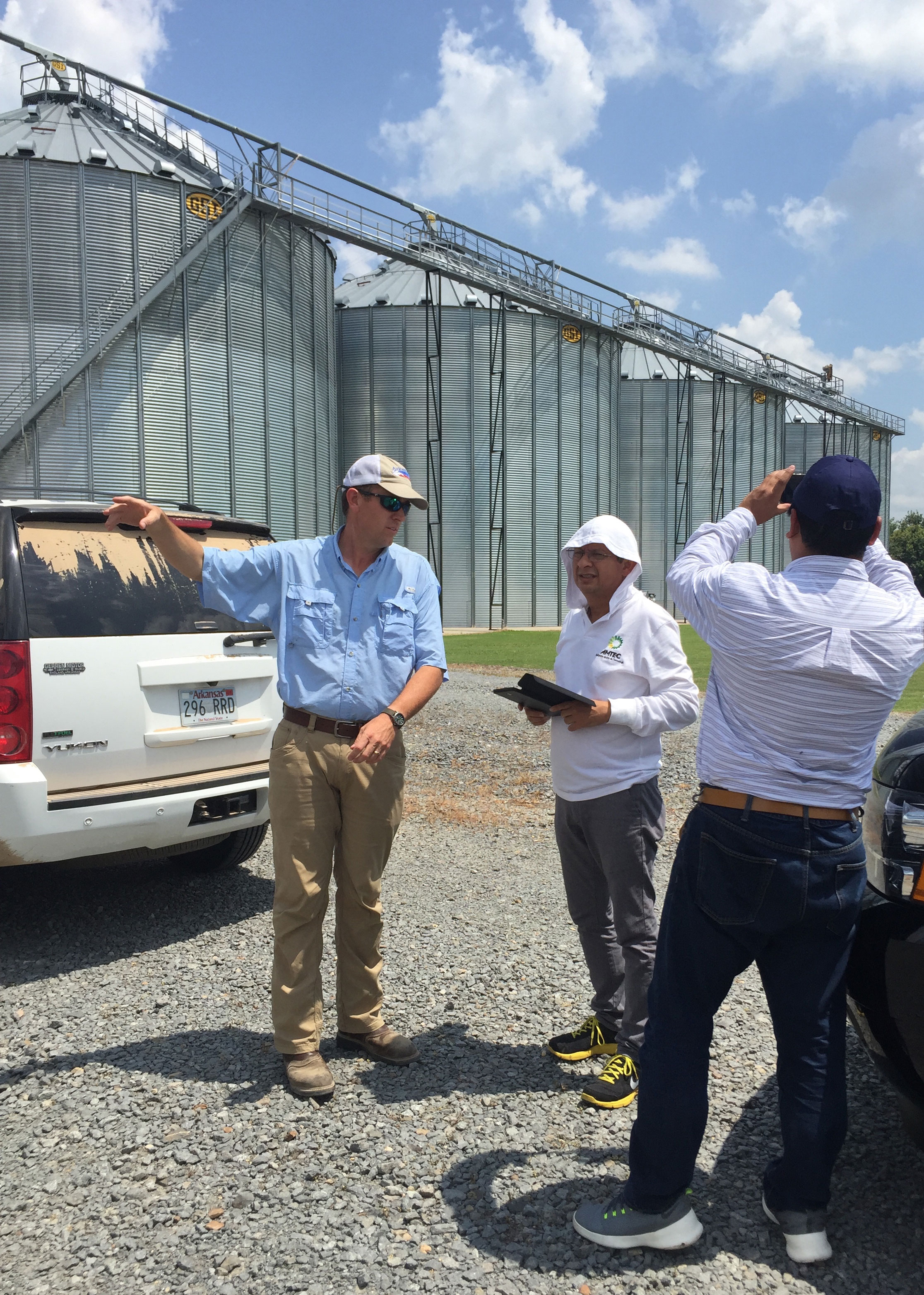 ITP.w-Colombia-Delegation-at-Brantley-Farm-160623