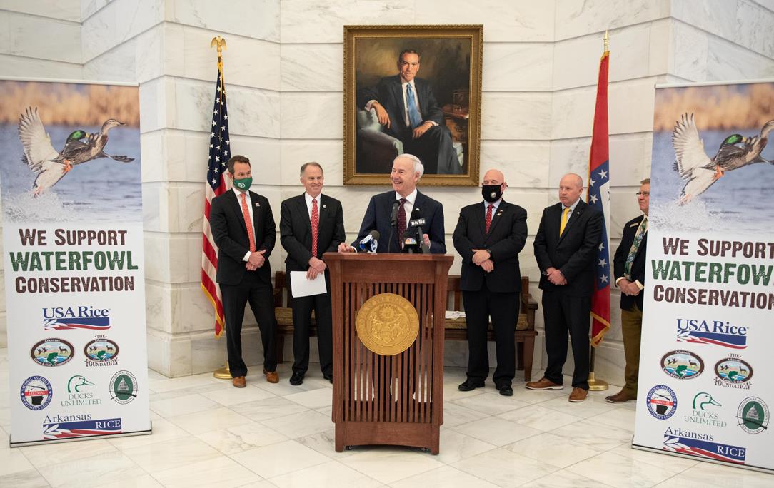 AR-Gov-Asa-Hutchinson-at-DU-Press-Conference