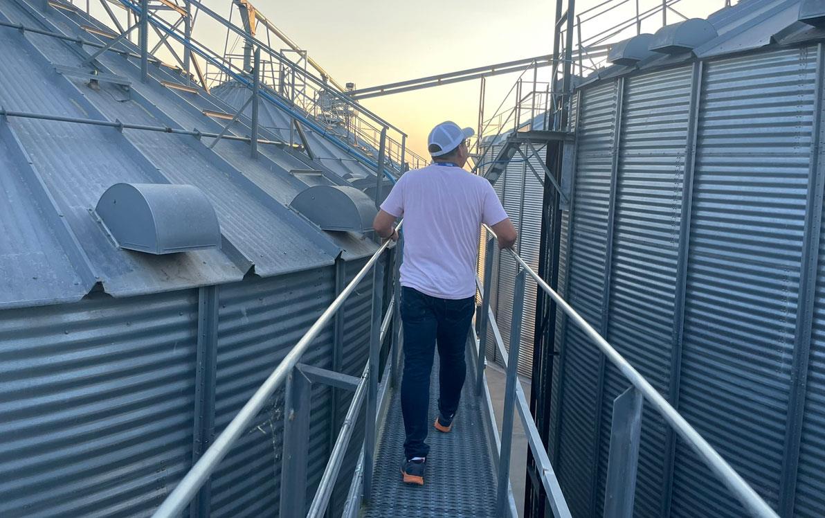 EPA-Tour,-up-on-catwalk at grain-bins